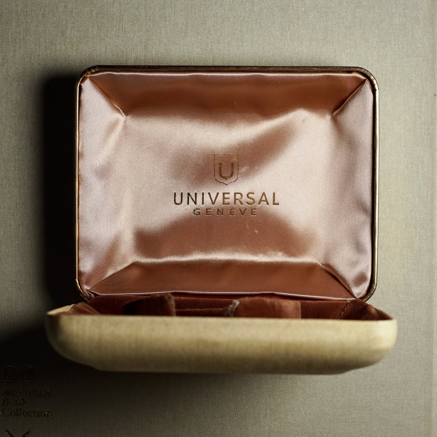 Universal Geneve Calatrava 14k Gold Ref. 50617