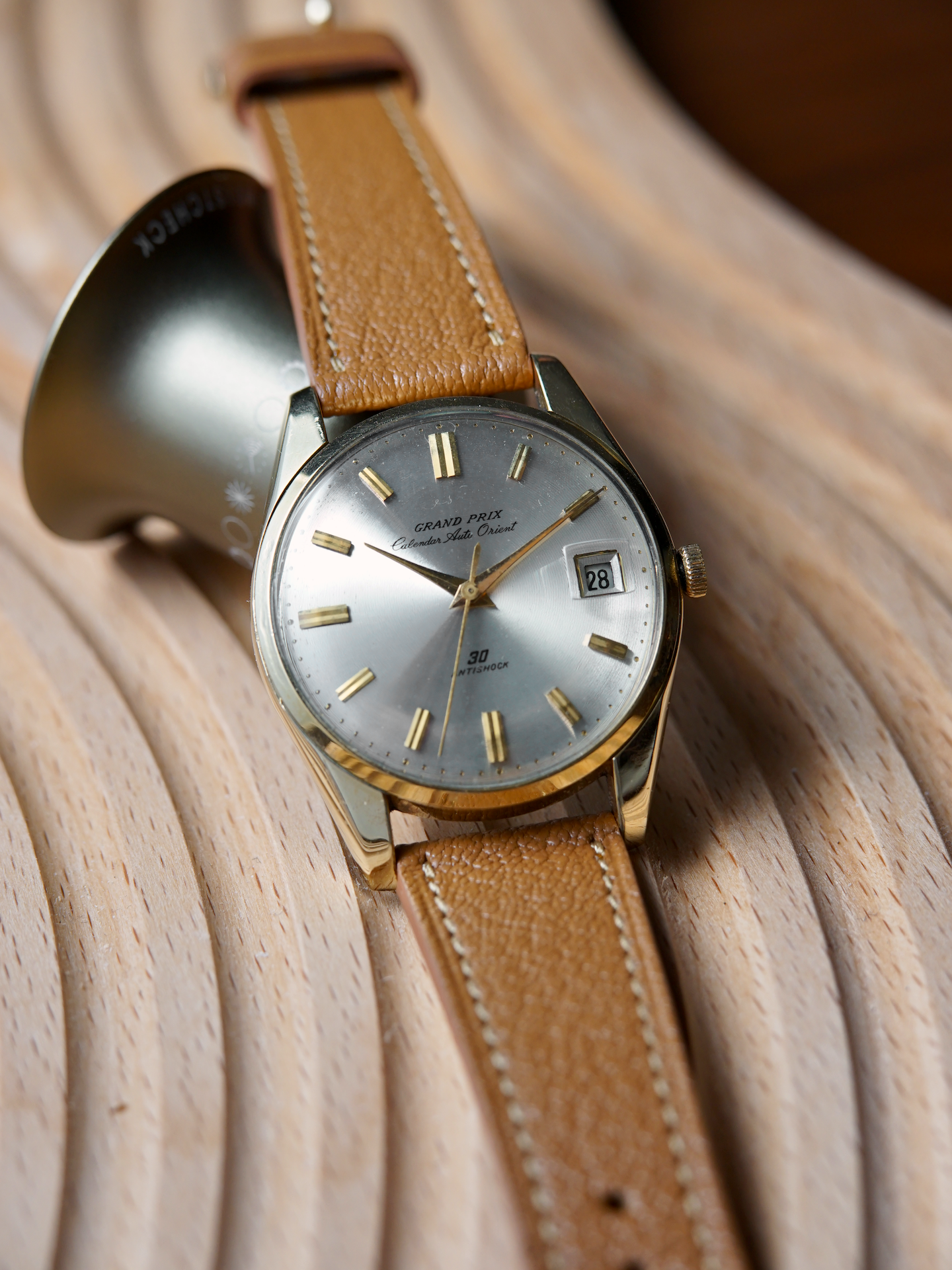 1960s Orient Grand Prix Calendar Auto | LCW Automatic Movement