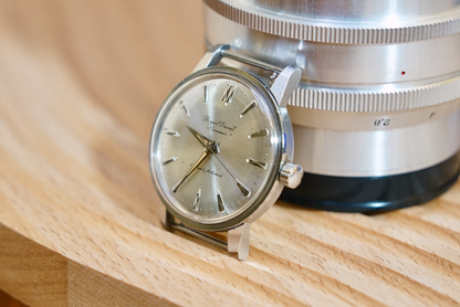 1960s Royal Orient Swimmer | N-Type anti-shock 19 jewel movement