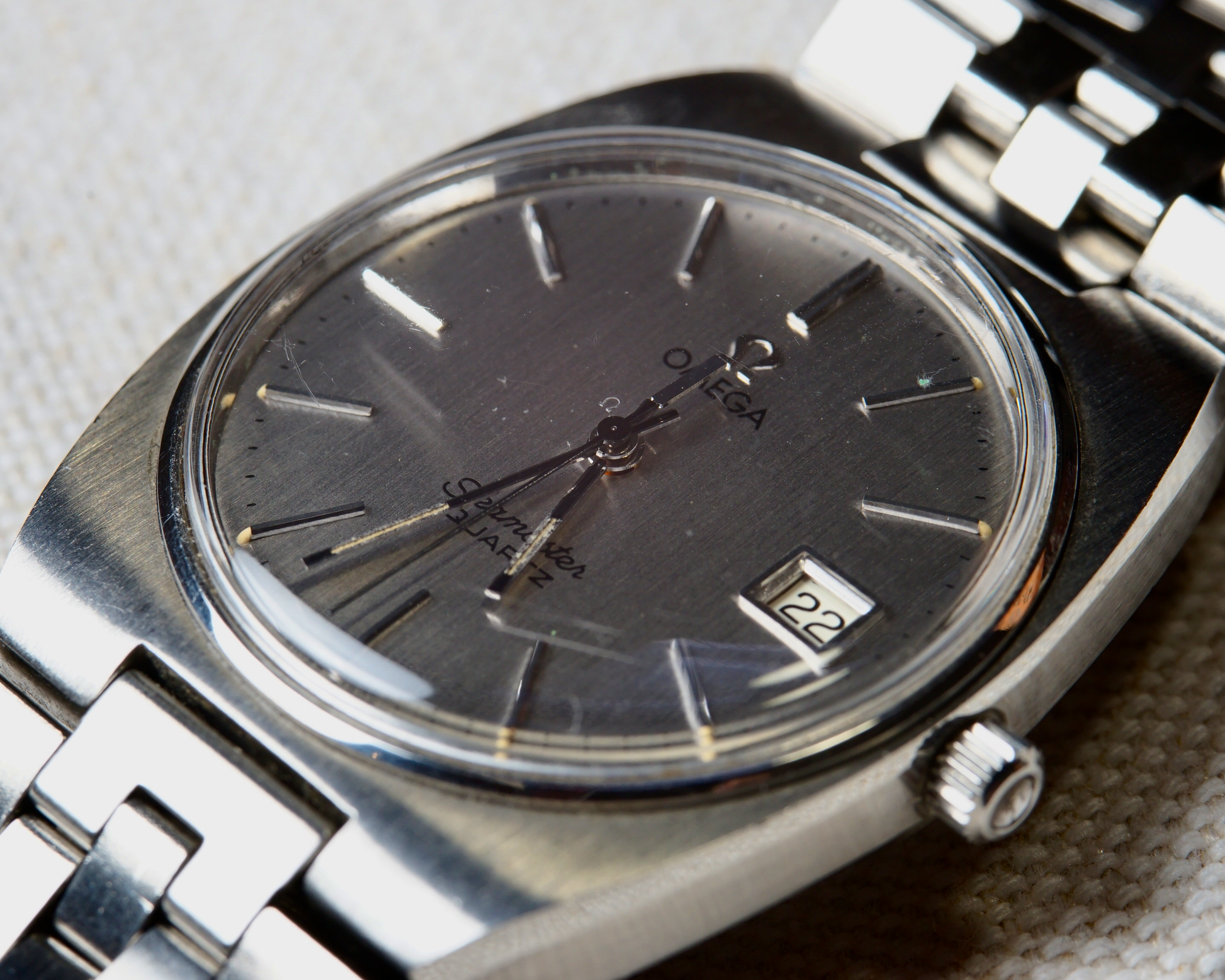 1960s Omega Seamaster Quartz ST 396.0852 in Stainless Steel 1960s Omega Seamaster Quartz ST 396.0852 in Stainless Steel