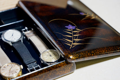 Set of watches in a japanese urushi decorative case with floral design