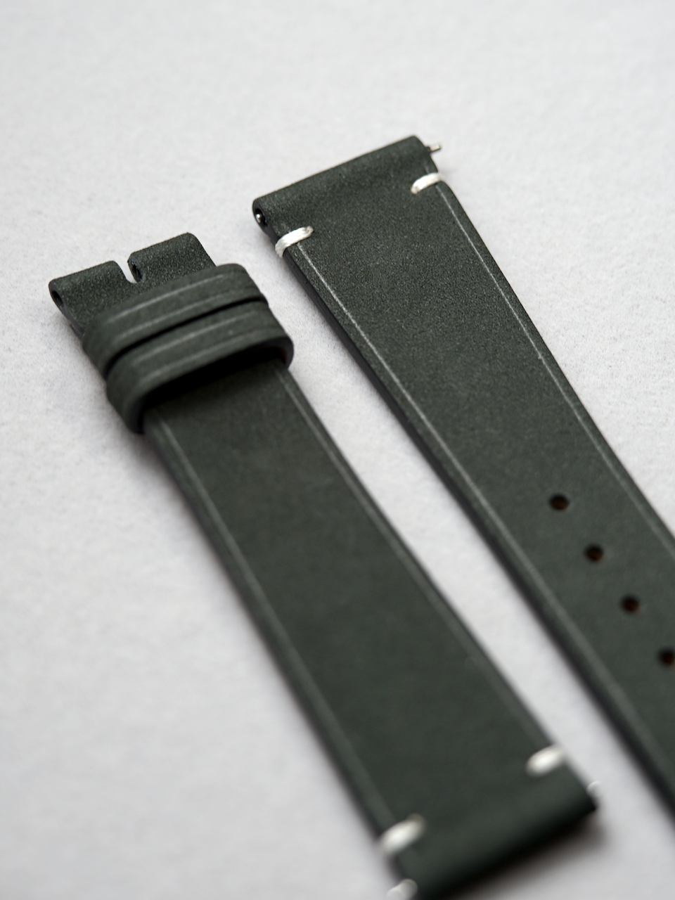 Two-Stitch Nubuck / Black / White Stitching