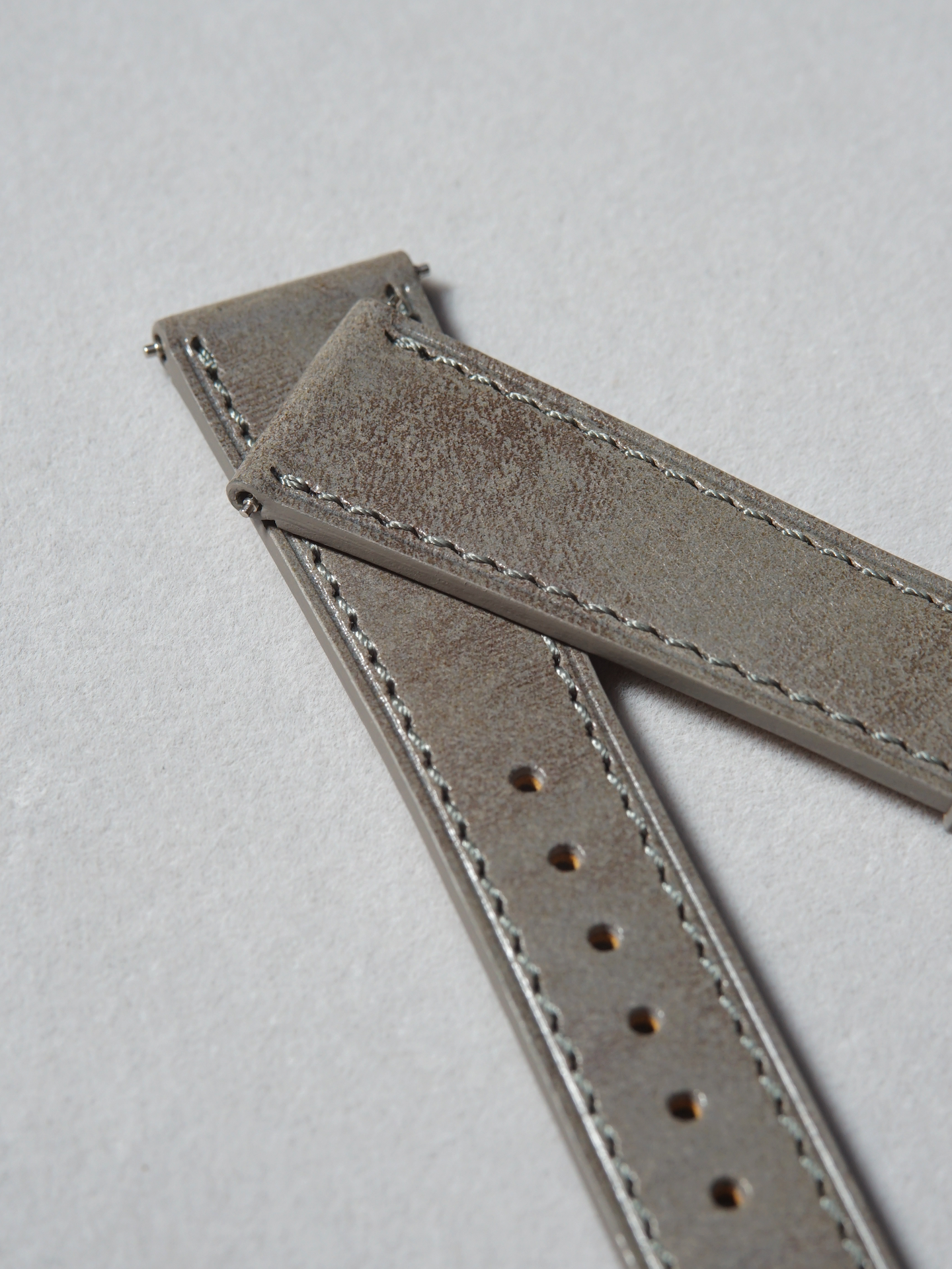 Italico / Asphaito Grey