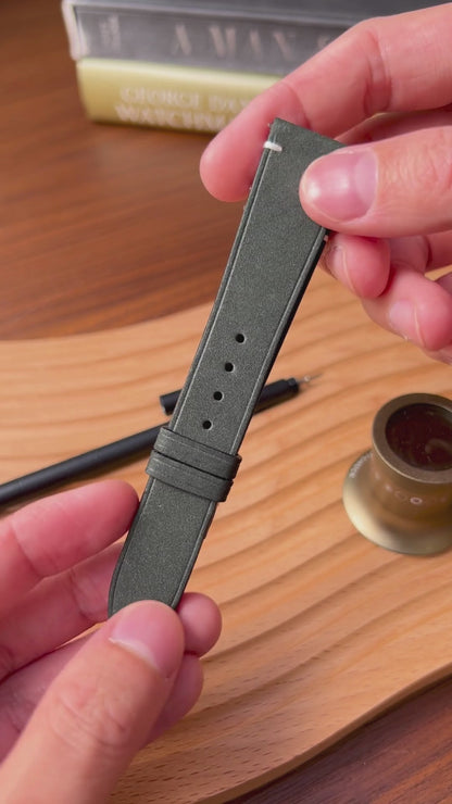 Two-Stitch Nubuck / Moonstone Black / White Stitching