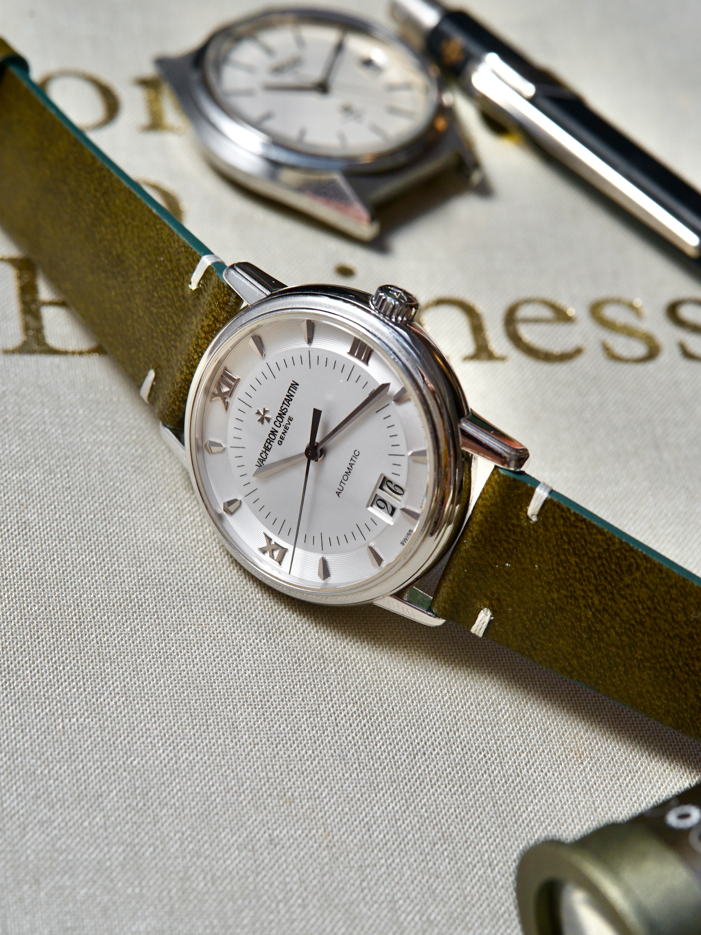 Two-Stitch Italico / Muschio Forest Green / White Stitching